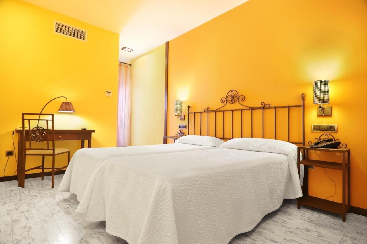 Hotel Moya Honrubia Luaran gambar